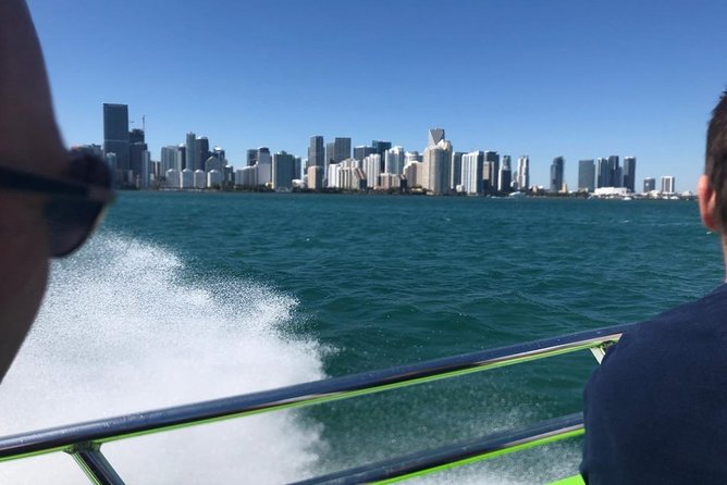 Speedboat Sightseeing Adventure of Miami - Get ready for wind, sun and spray