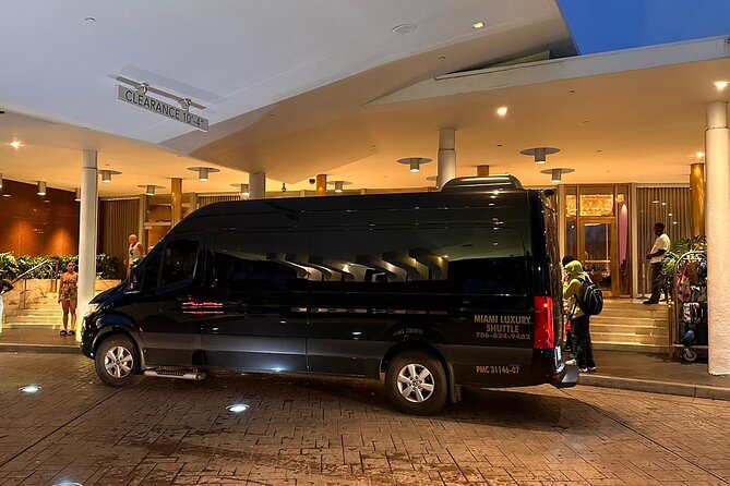 VAN Mia Airport or Hotels to Miami Port or Hotels Up to 14pax - Should you book this Miami transfer?