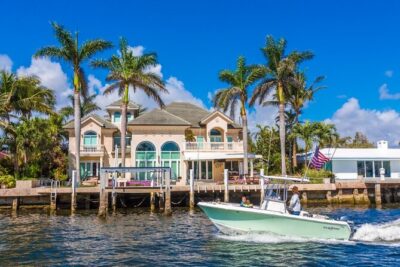 Venice of America Tour | Millionaire’s Row | Complimentary Drinks